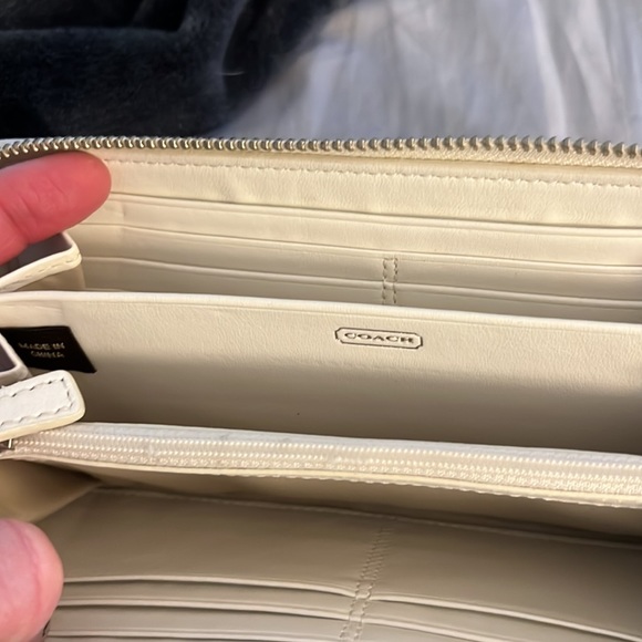 Coach Multicolor Wallet - Picture 4 of 6